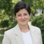 Czy Google Pay przechowuje pełny numer mojej karty podczas każdej płatności?